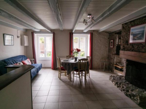 Appartement cosy en centre-ville, proche plage, pour 4 pers. avec cour privée et tout confort - FR-1-418-68